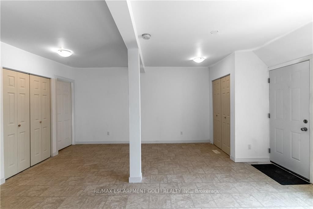 275 Dunsmure Rd