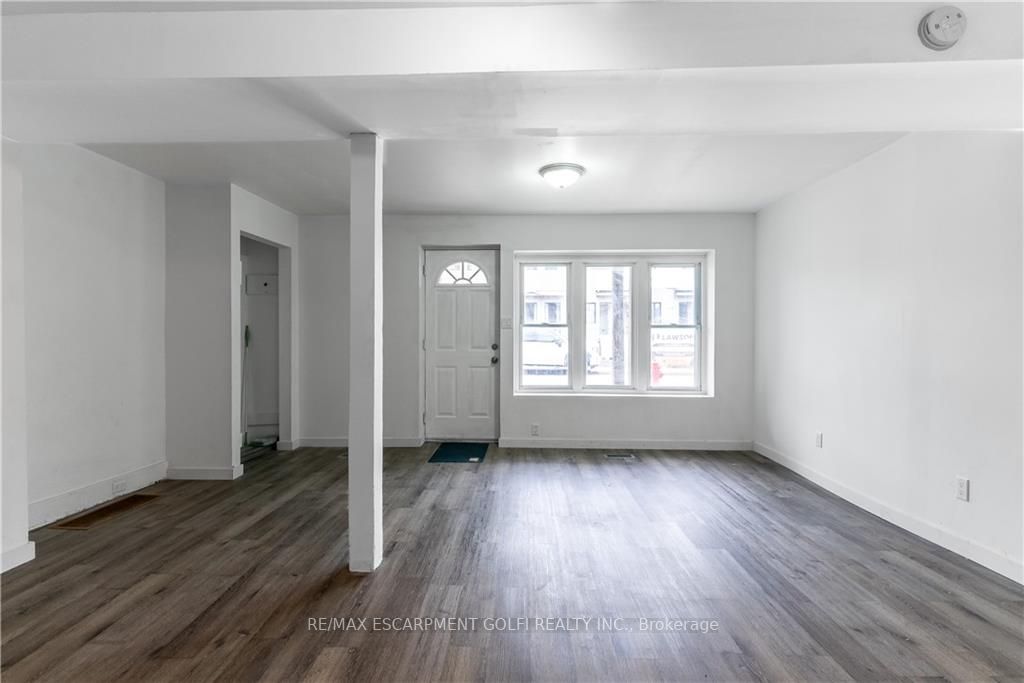 275 Dunsmure Rd