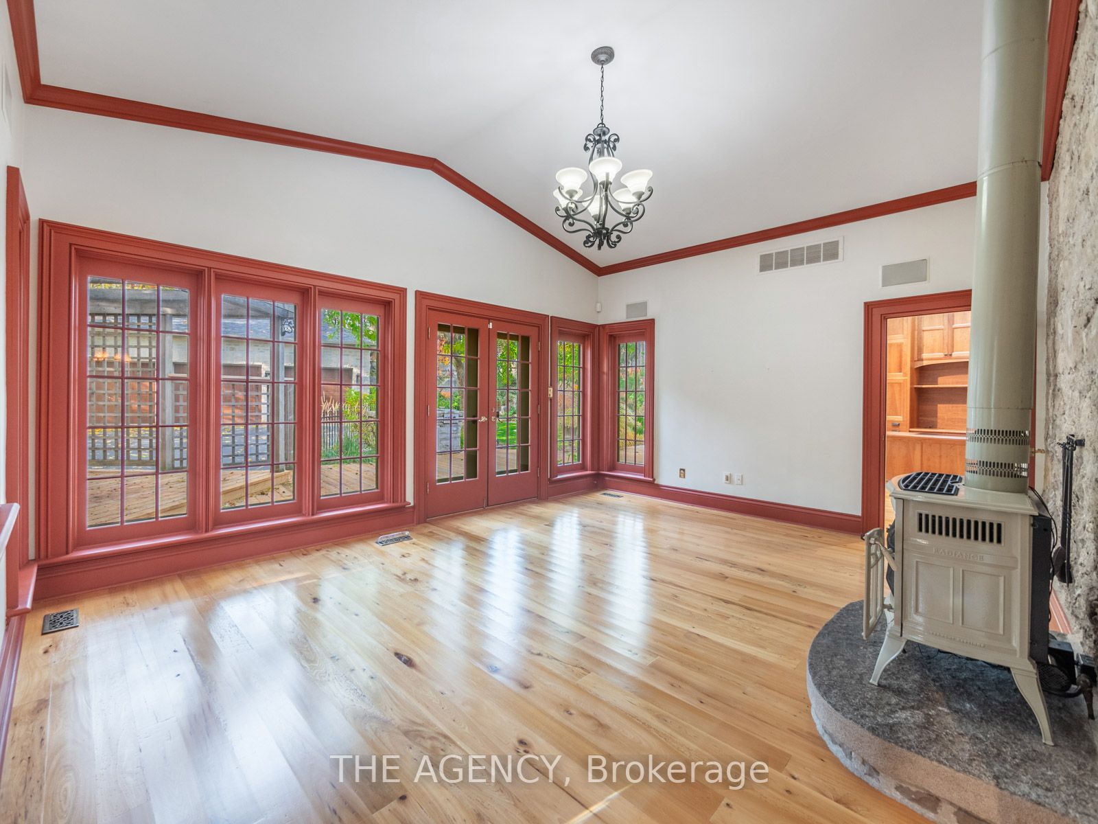 43 Galt St