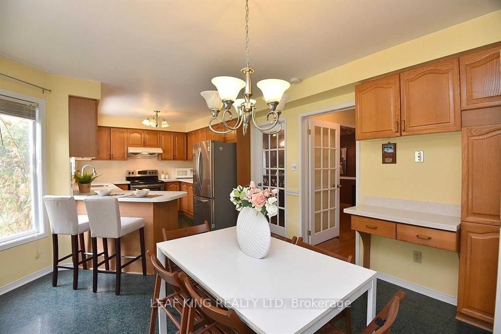 102 Huntingwood Ave