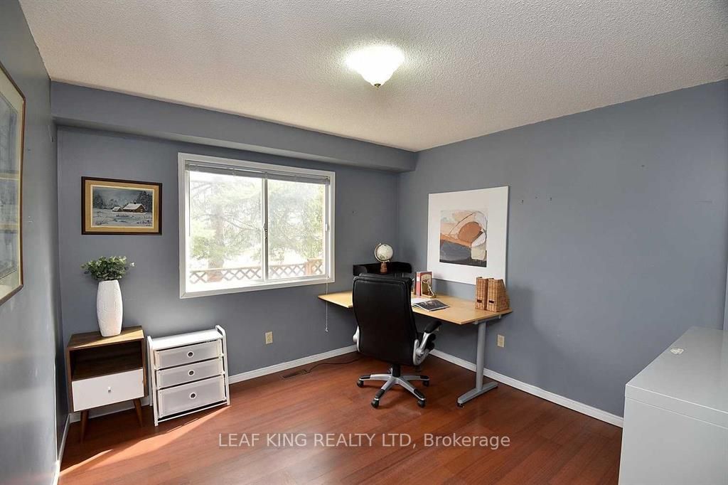 102 Huntingwood Ave
