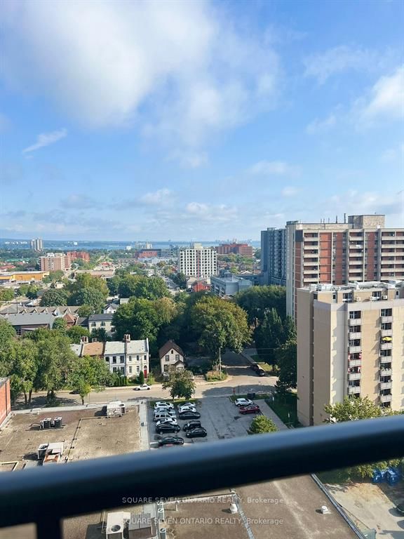 212 King William Street, #1301
