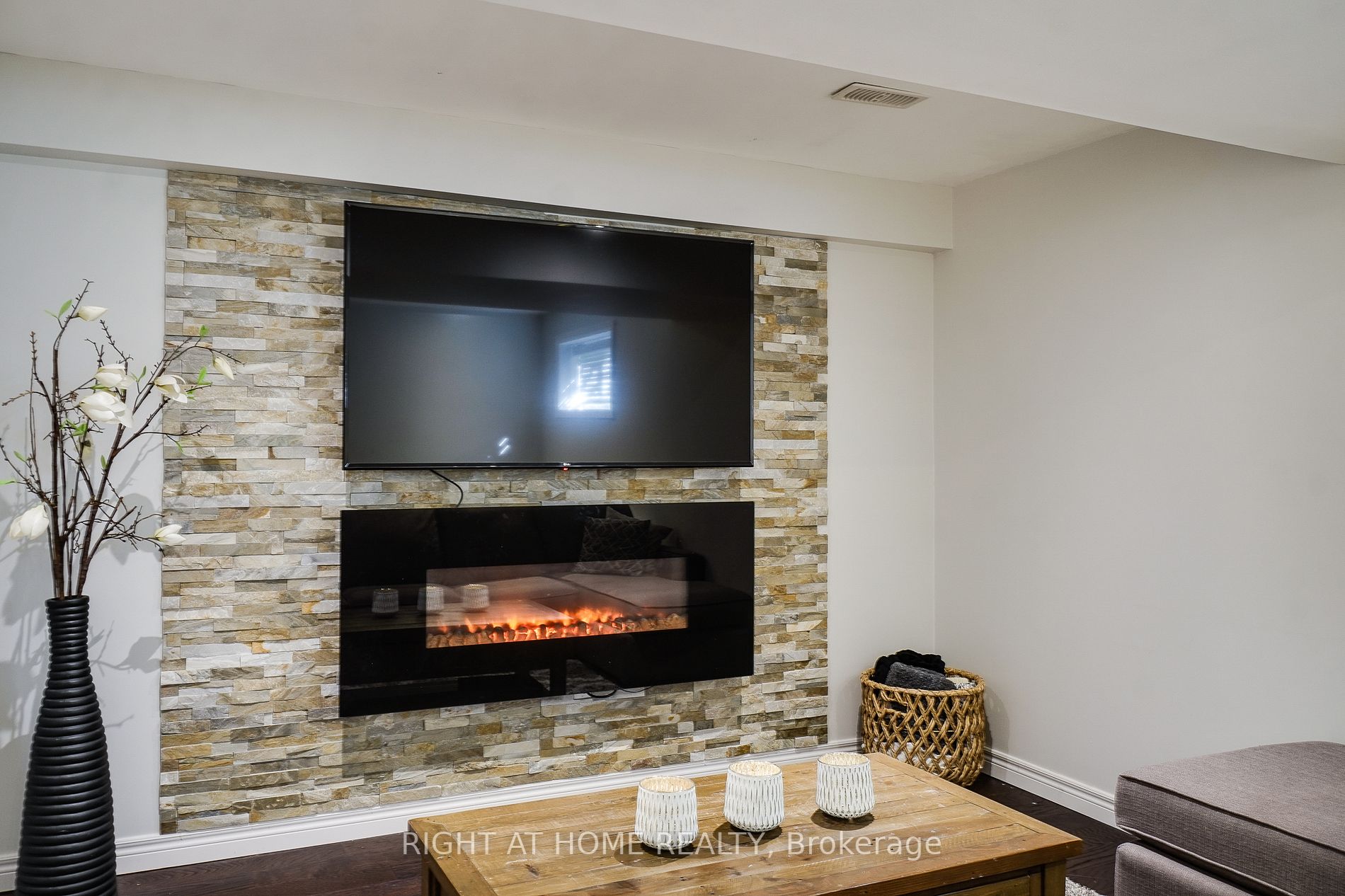 70 Highgate Dr, #12