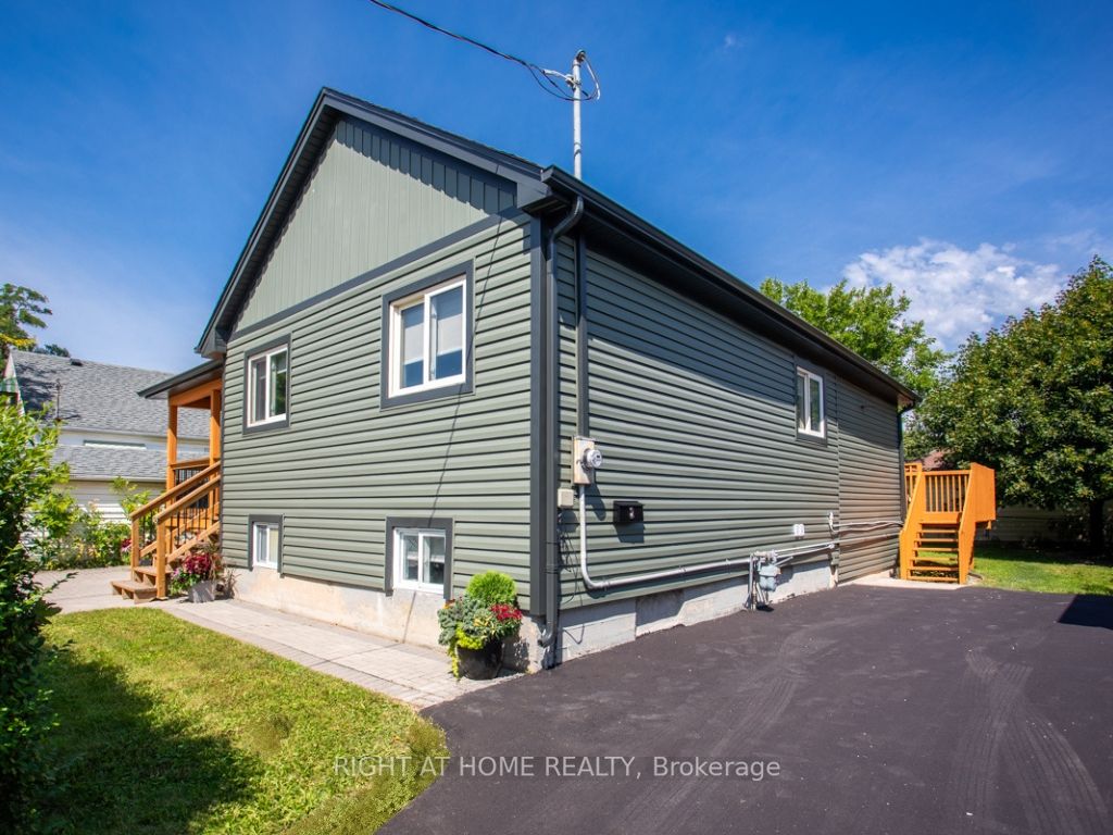 18 Bailey St
