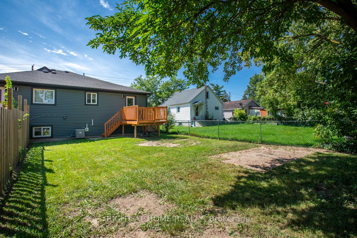 18 Bailey St