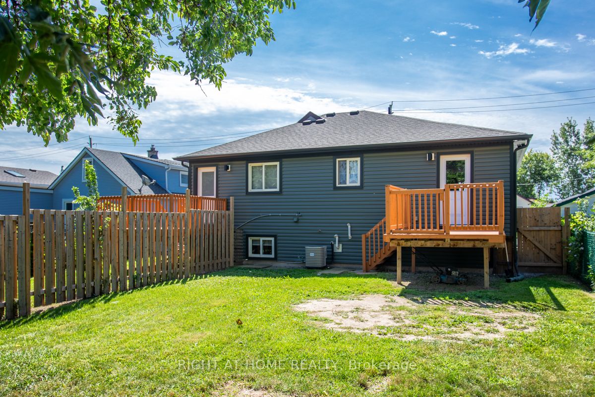 18 Bailey St
