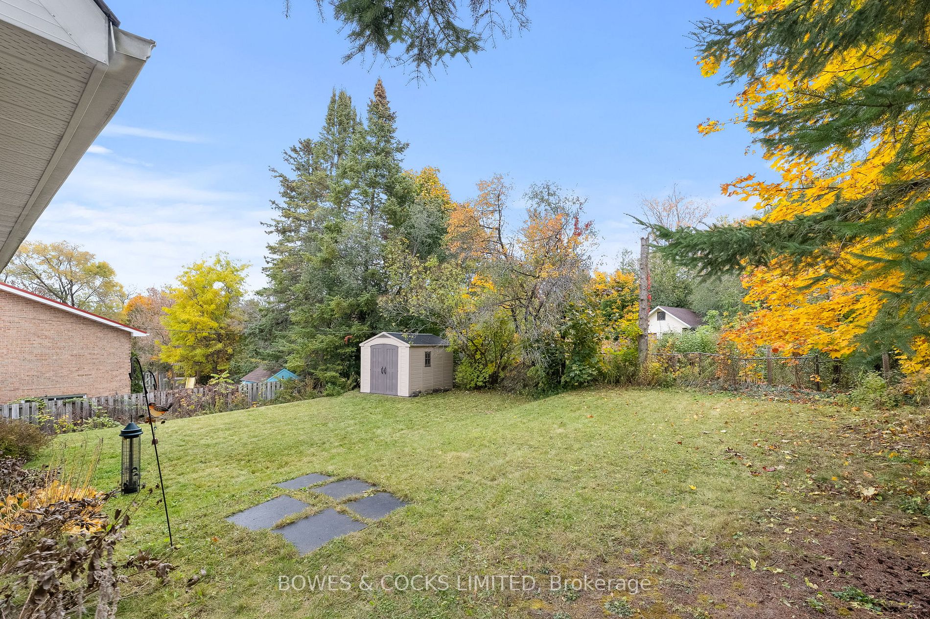 861 Valleyview Dr