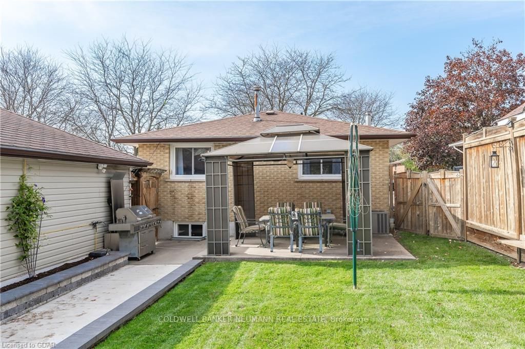 36 Upton Cres
