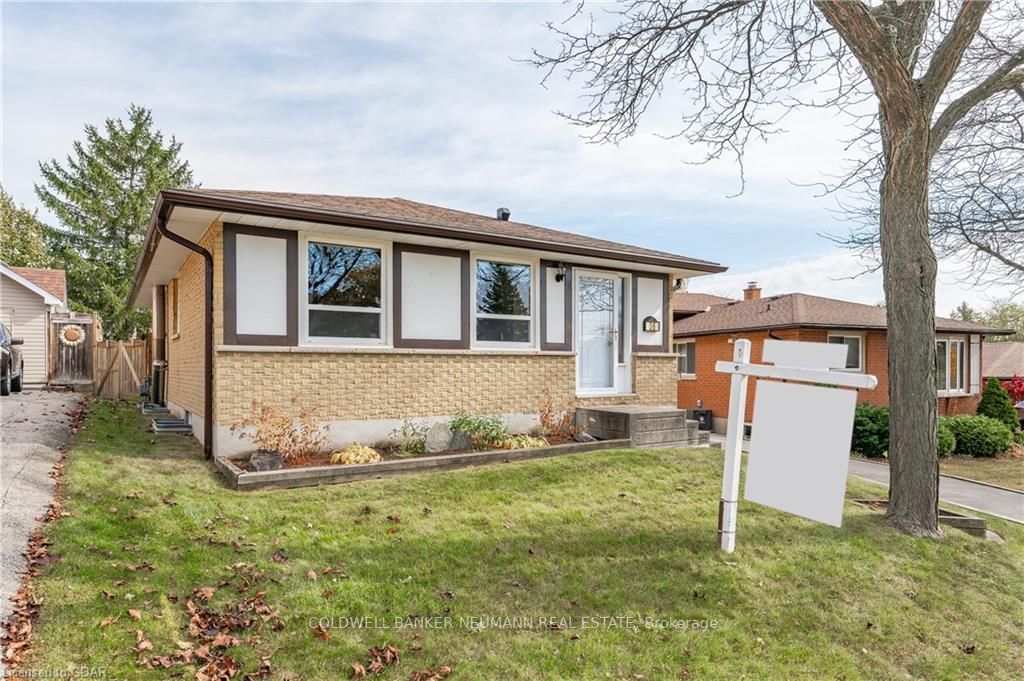 36 Upton Cres
