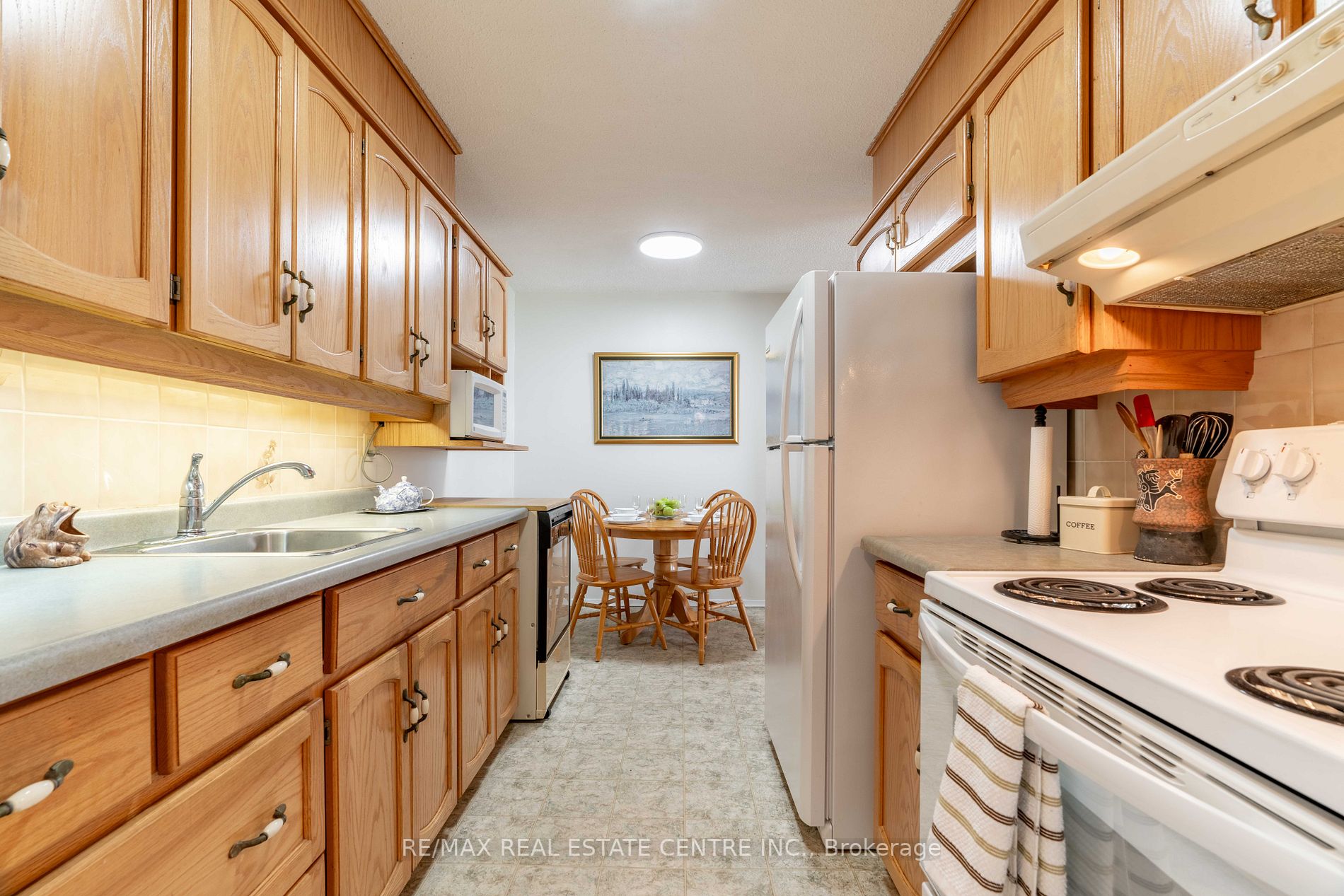 19 Woodlawn Rd E, #308