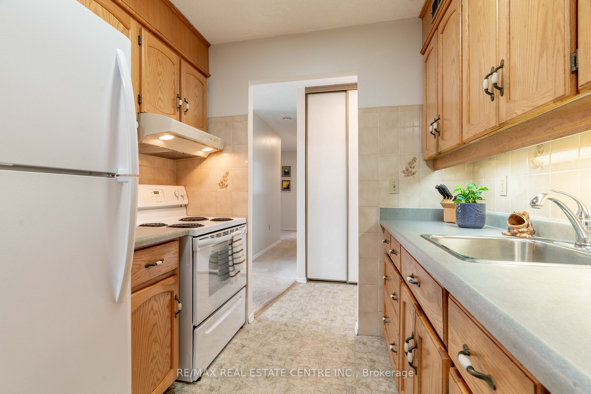 19 Woodlawn Rd E, #308