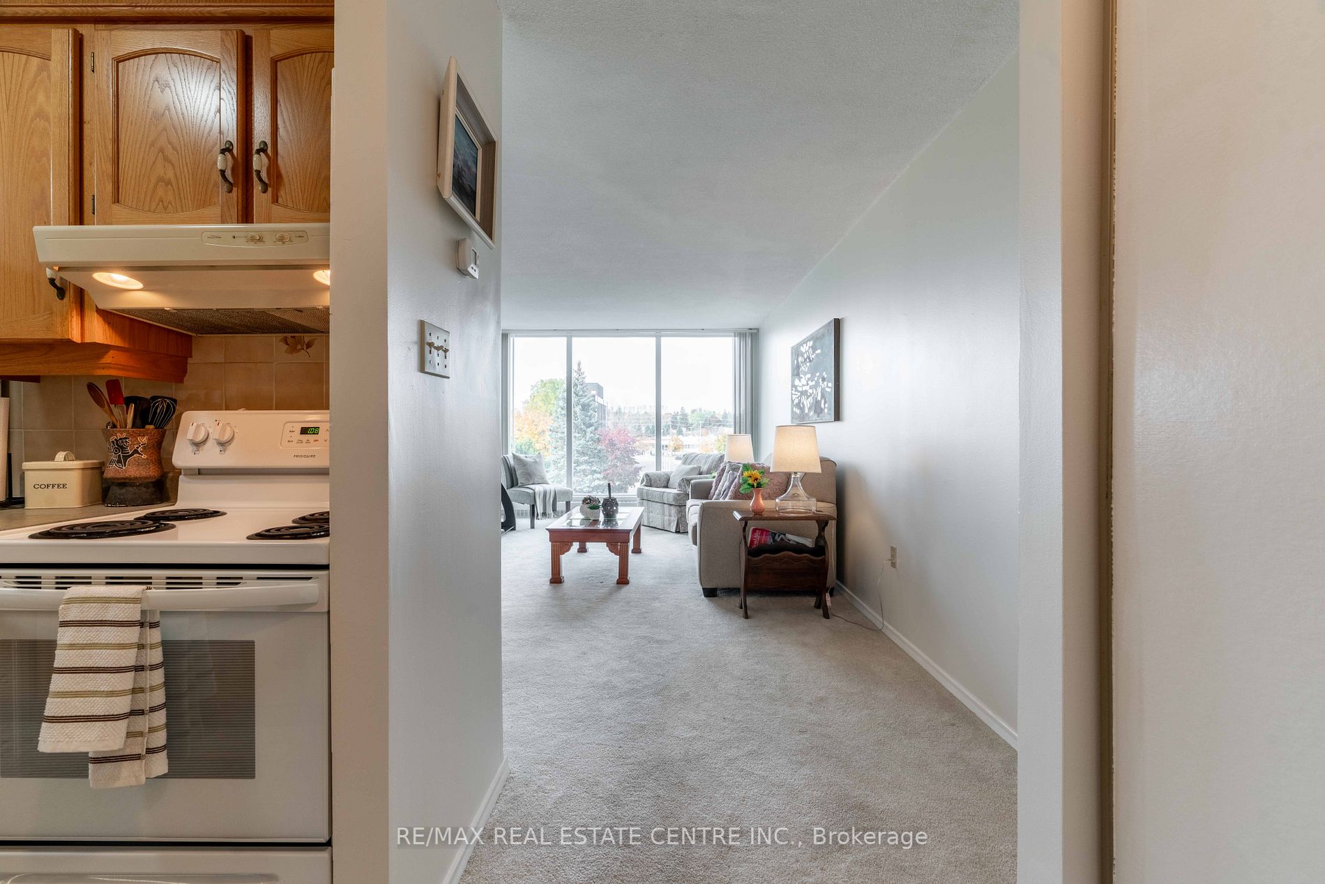 19 Woodlawn Rd E, #308