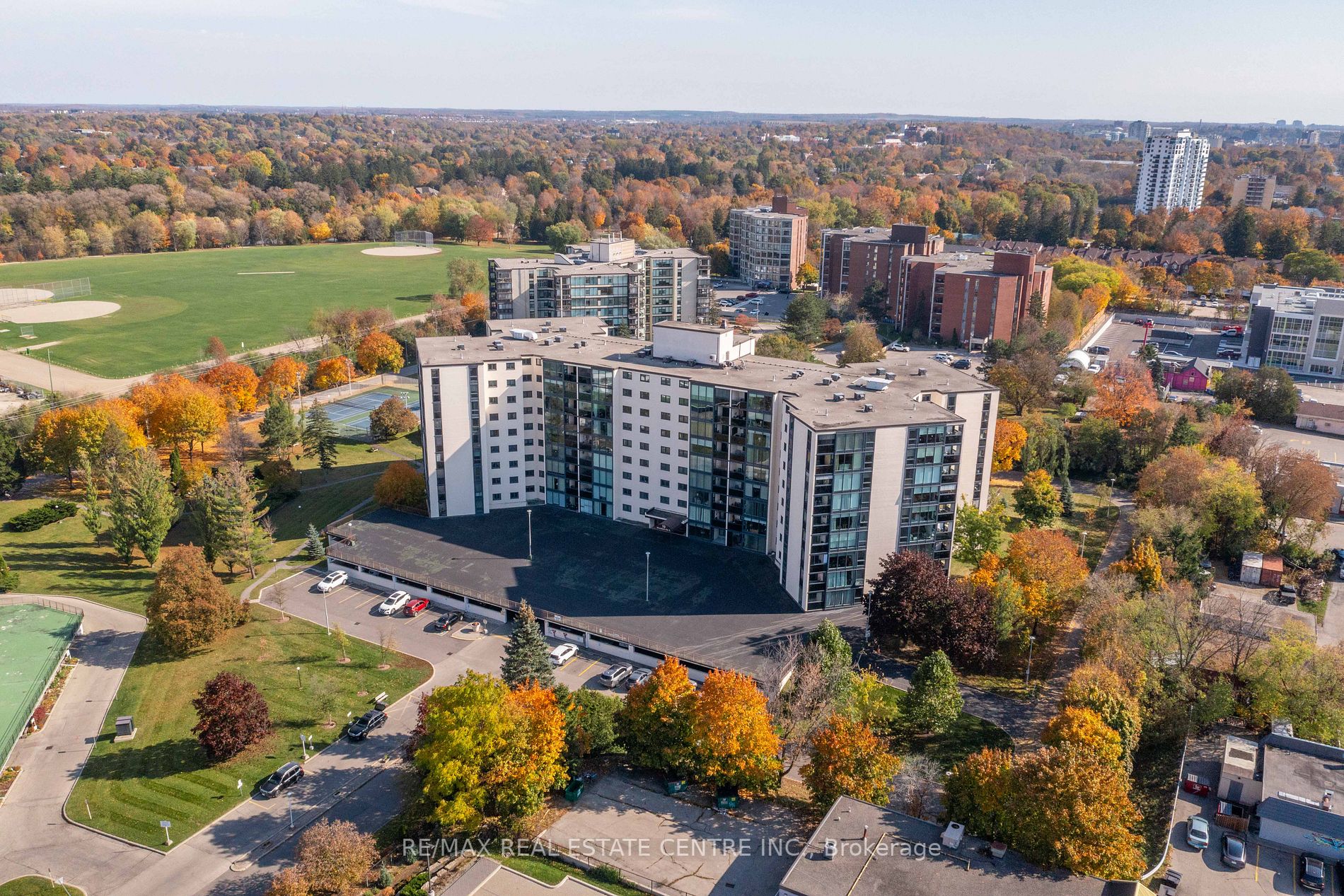19 Woodlawn Rd E, #308