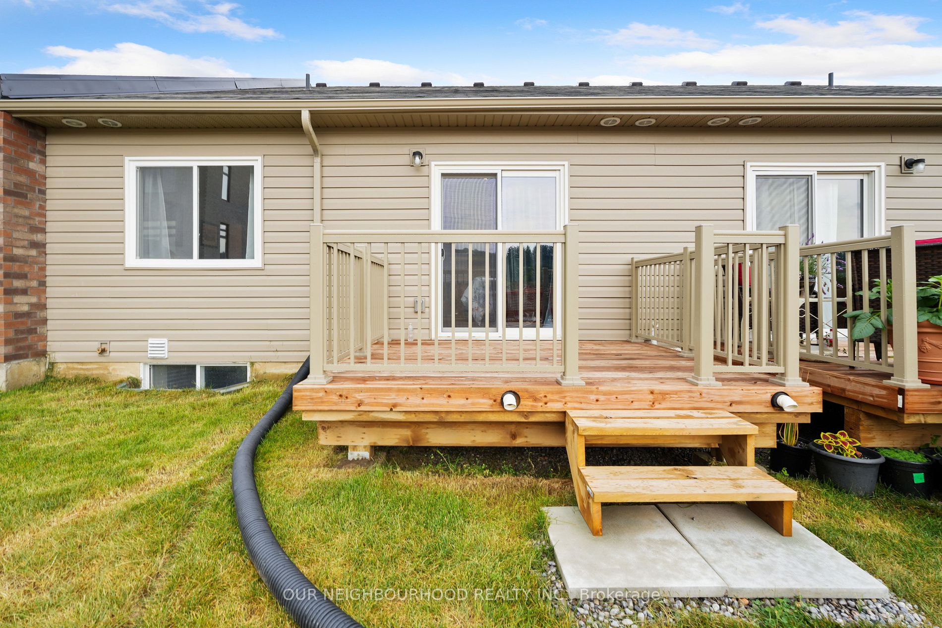 17 Braeburn St