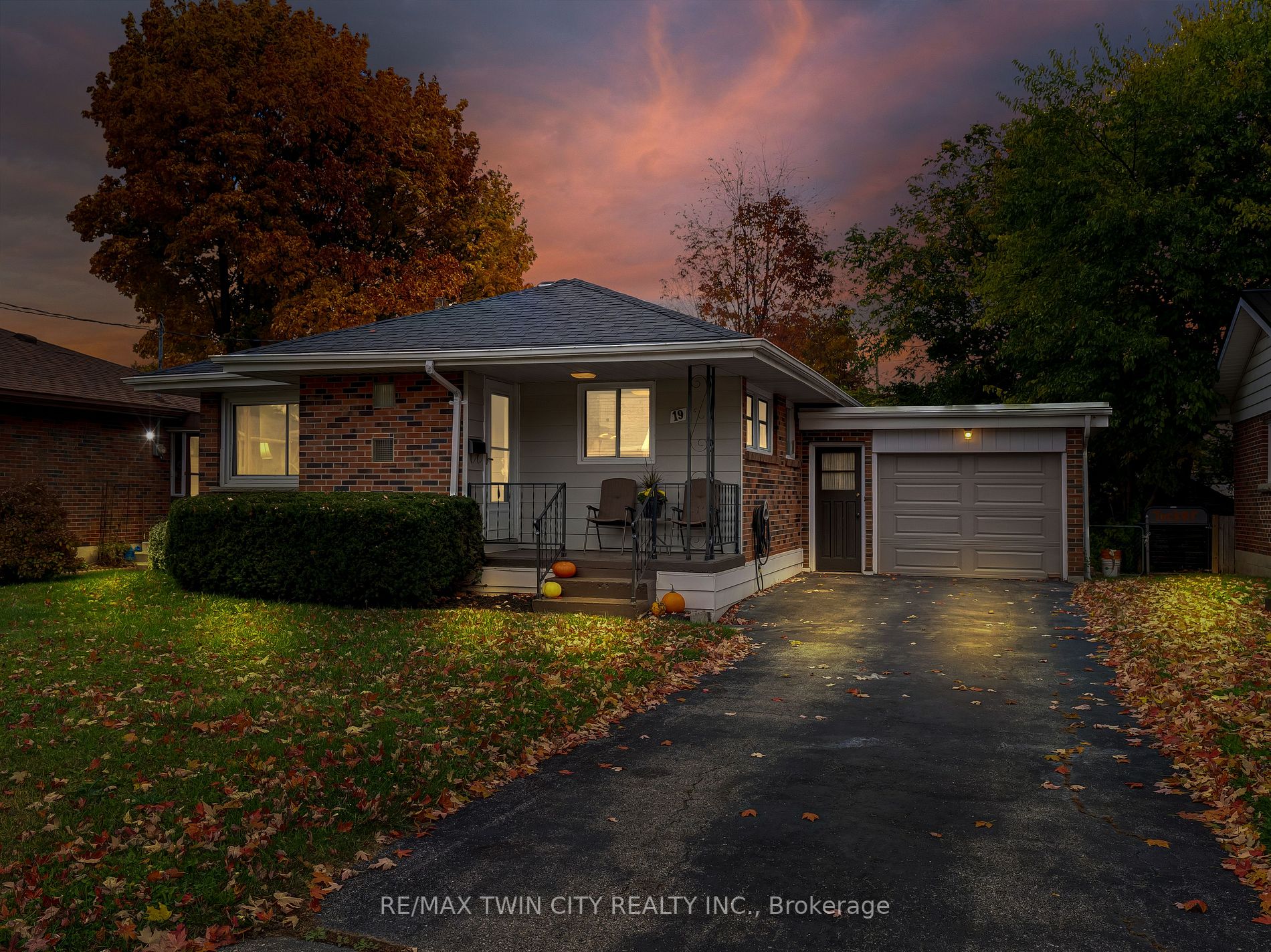 19 Richard Ave