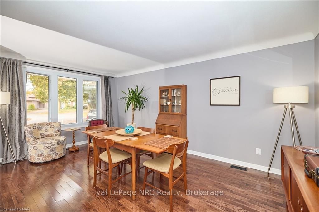 7944 Regent Crt