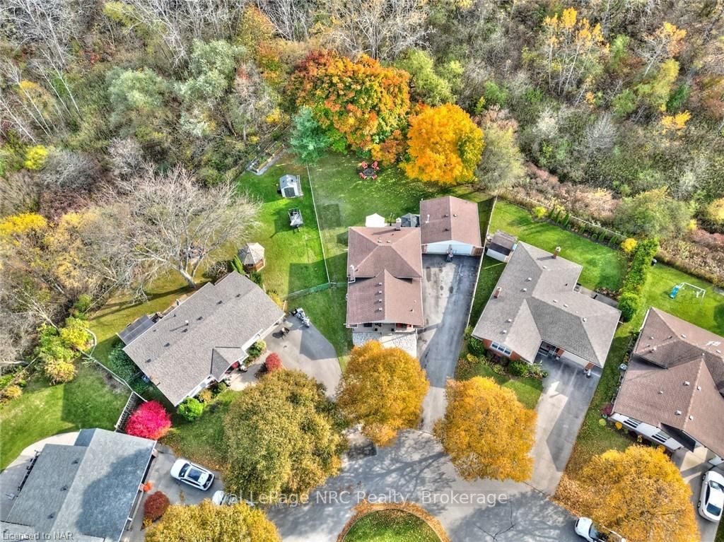 7944 Regent Crt