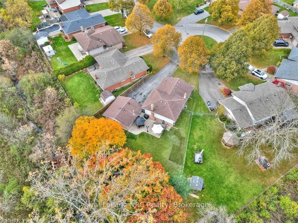 7944 Regent Crt