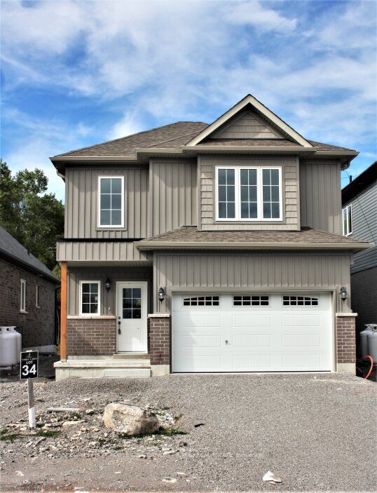 6 Hillcroft Way