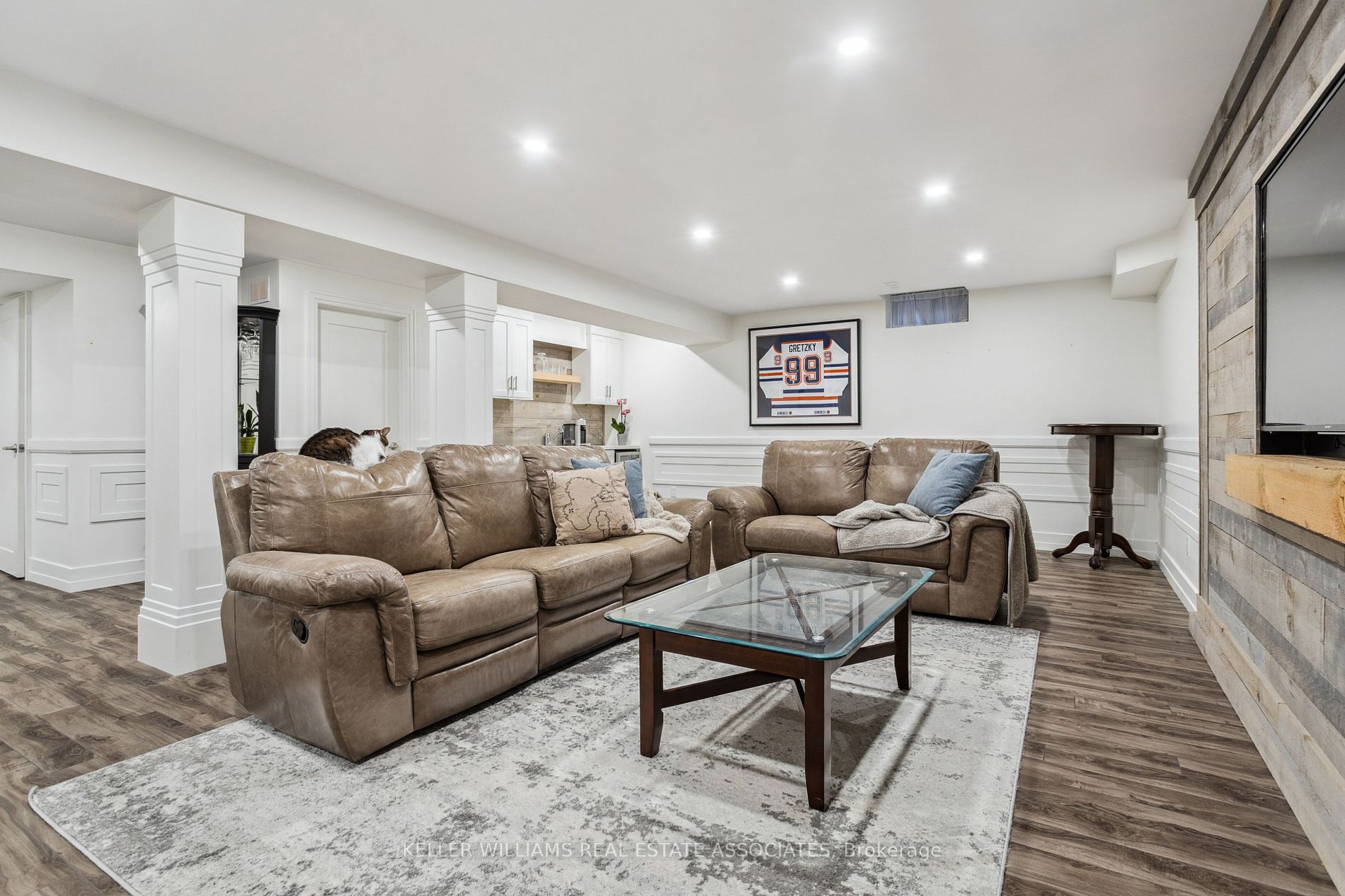 174 Escarpment Dr