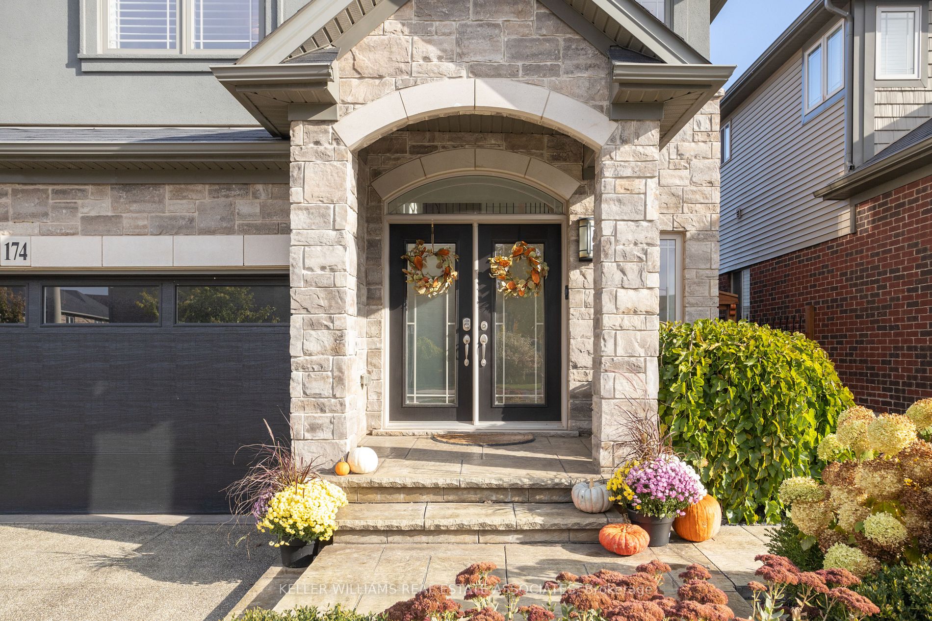 174 Escarpment Dr