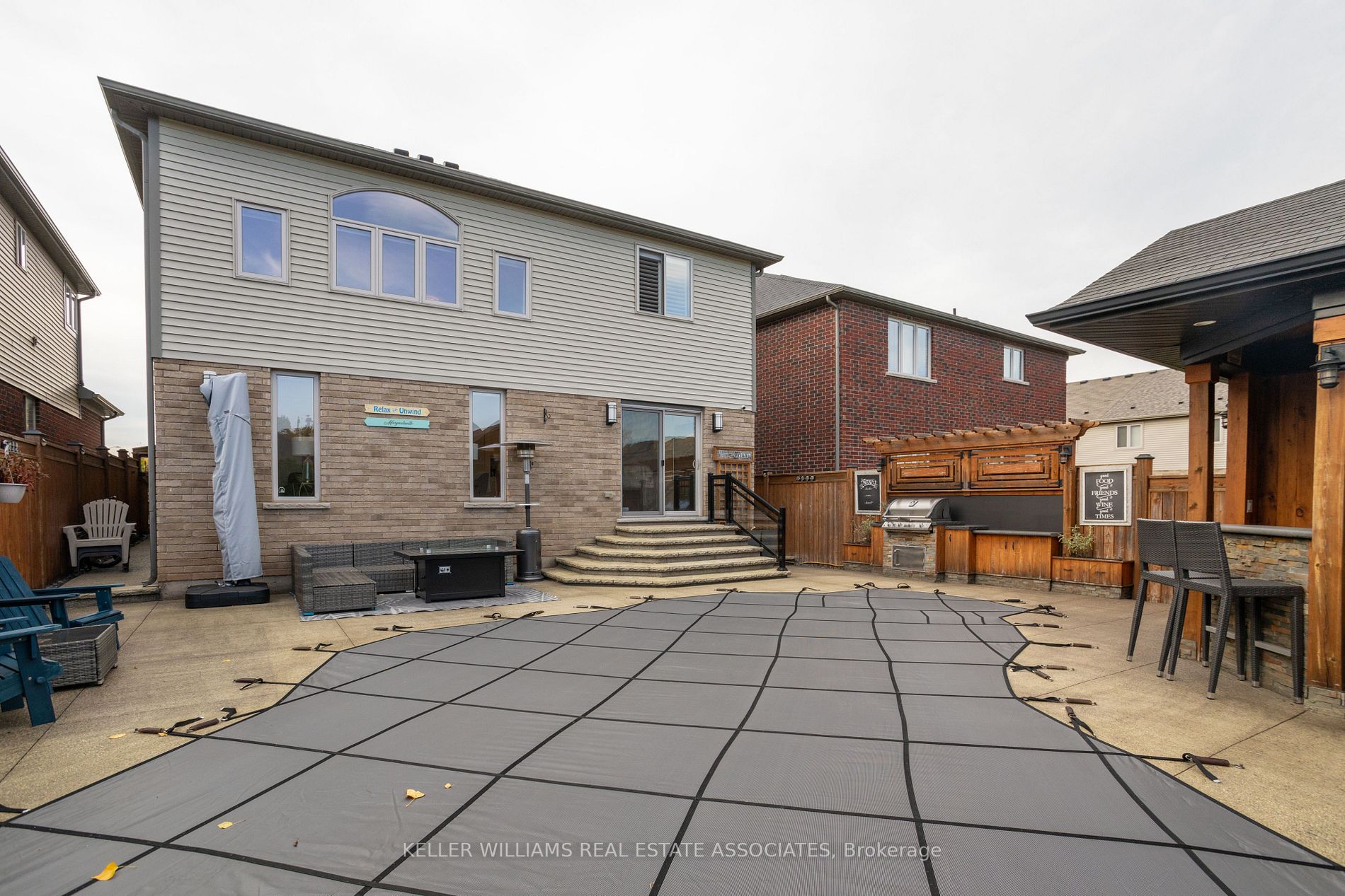 174 Escarpment Dr