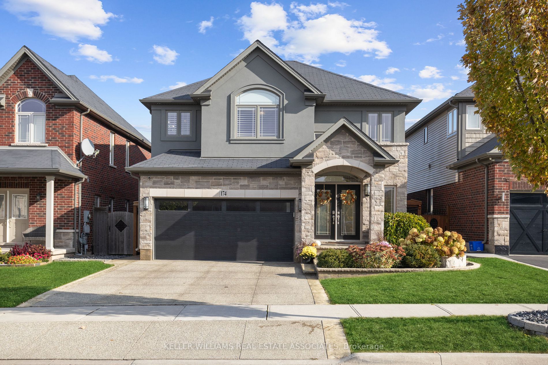 174 Escarpment Dr