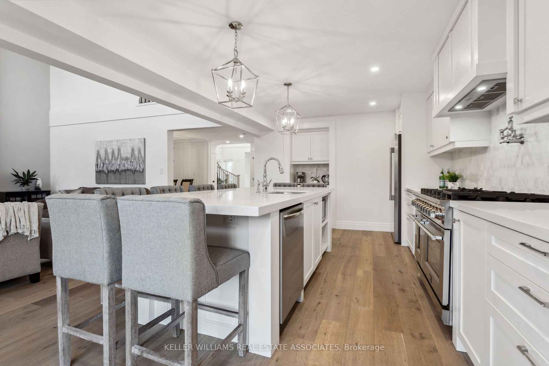 174 Escarpment Dr
