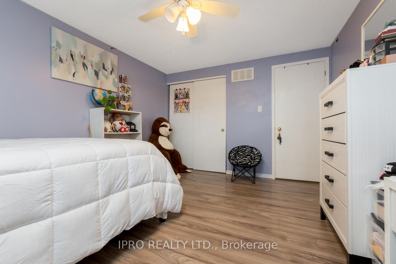 632 Canfield Pl