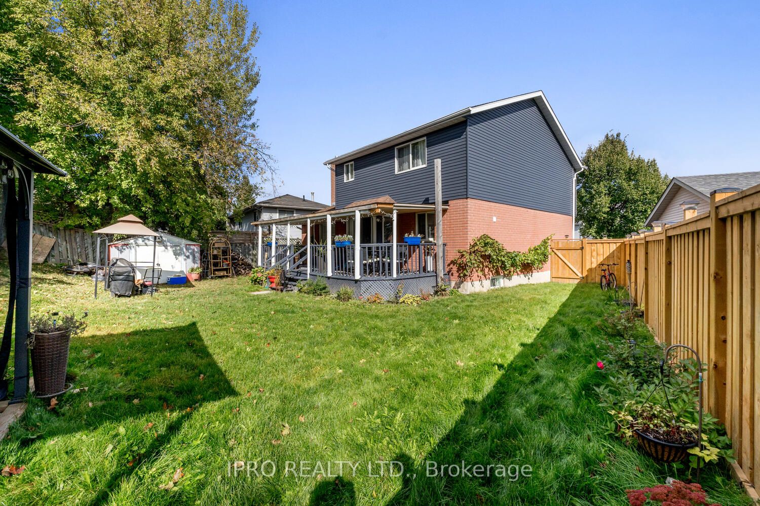 632 Canfield Pl