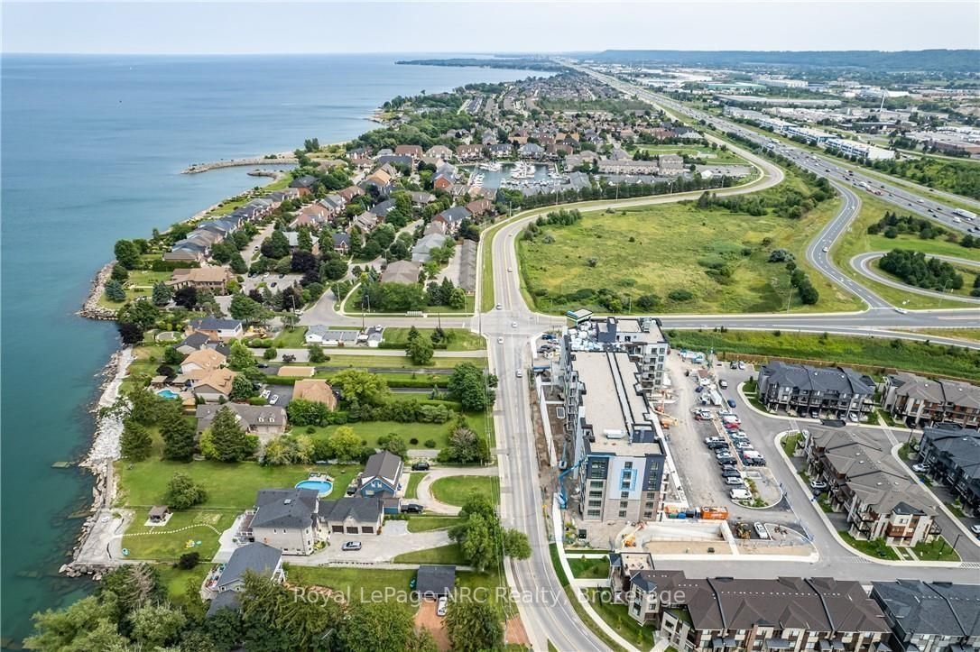 600 North Service Rd, #501