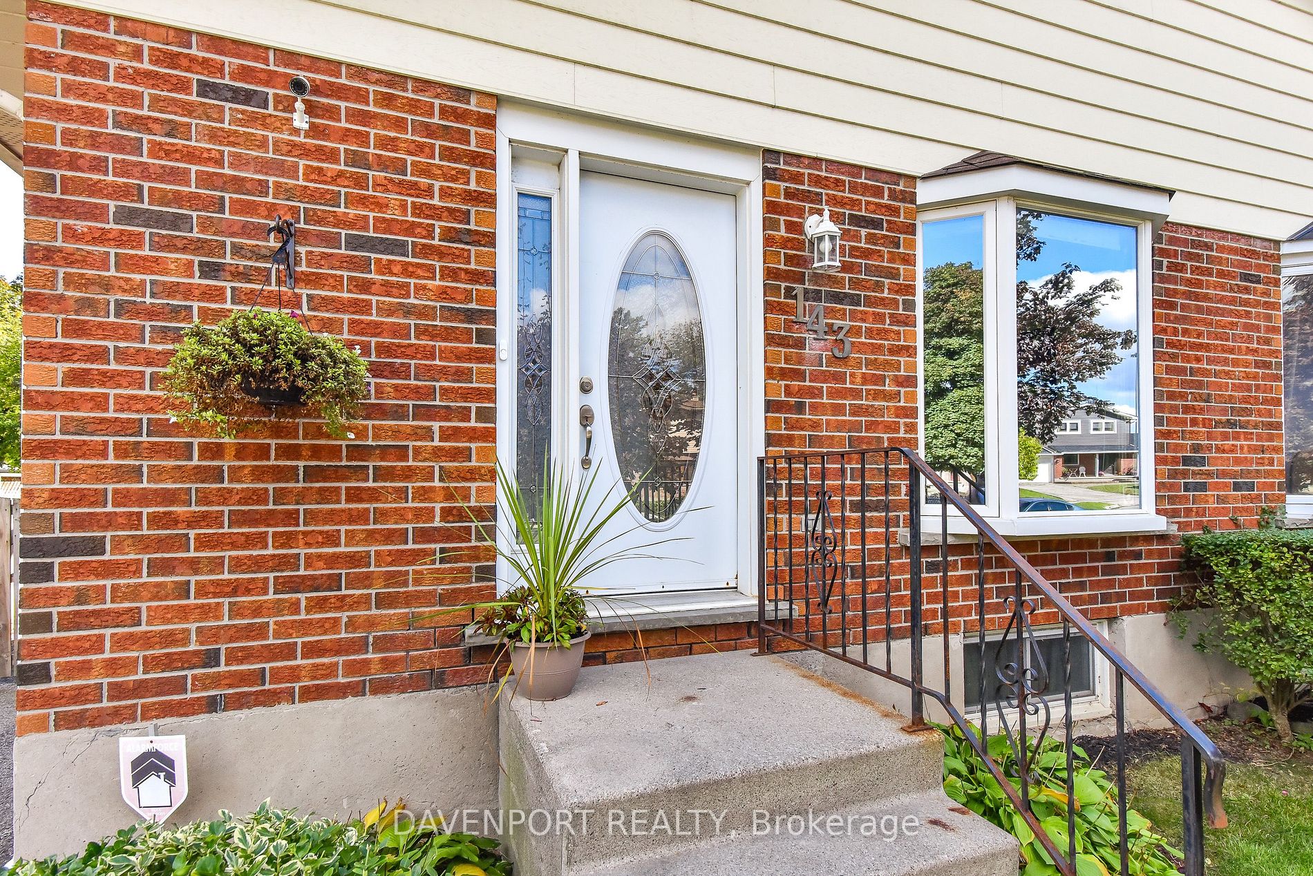 143 Marmel Crt