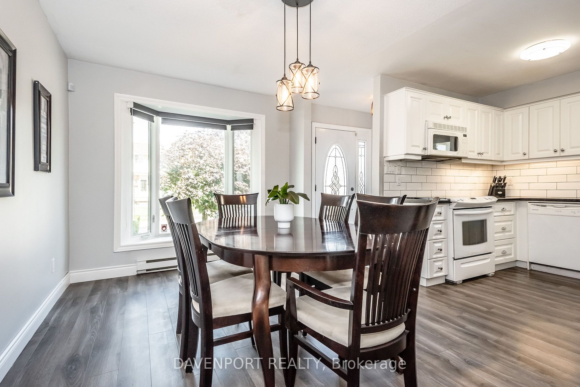 143 Marmel Crt