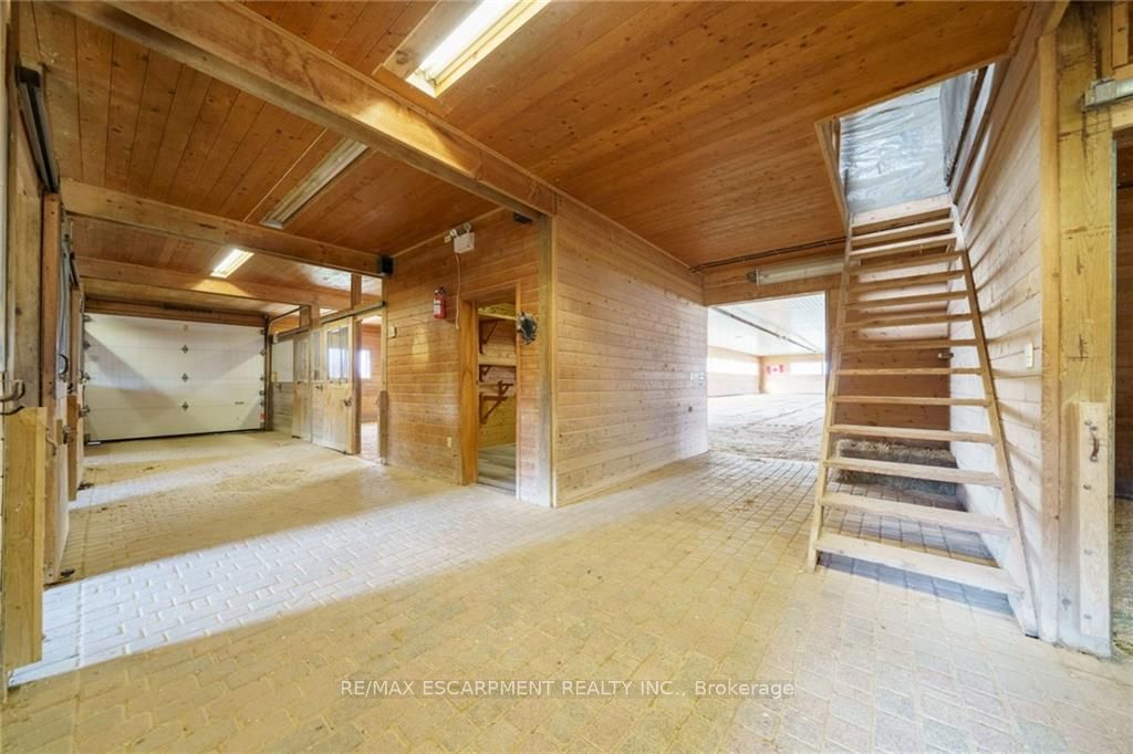 2368 #17 Haldimand Rd