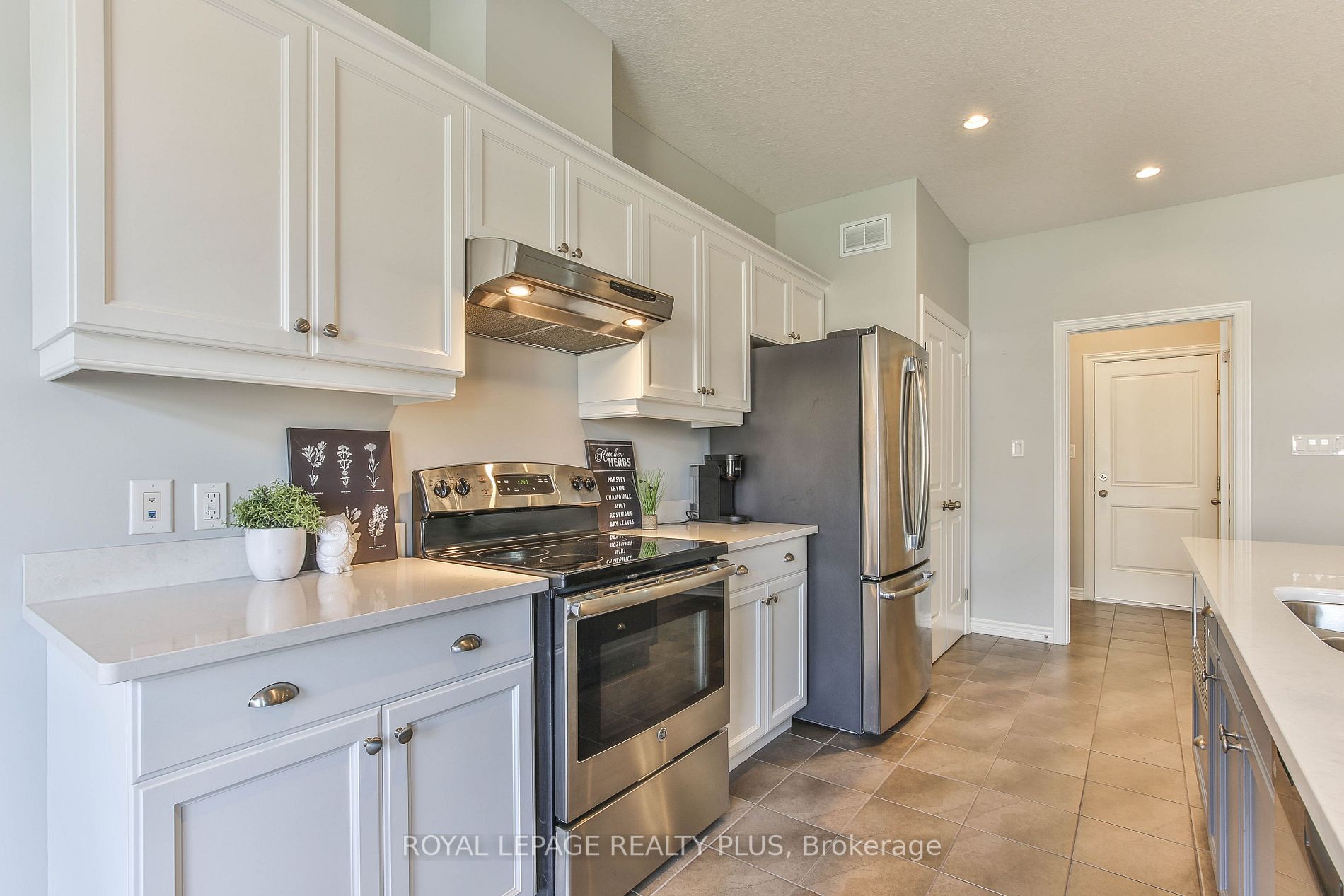 3455 Morgan Crescent, #32
