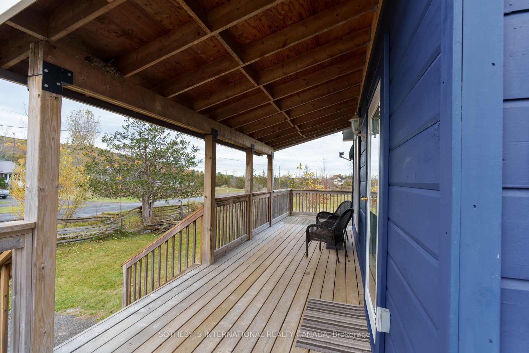 910 Rosebush Rd