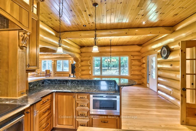 2467 Darling Road