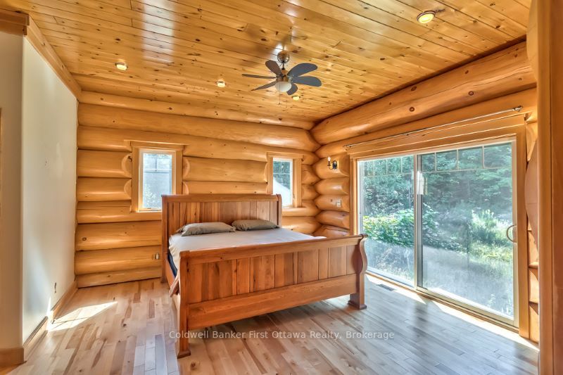 2467 Darling Road