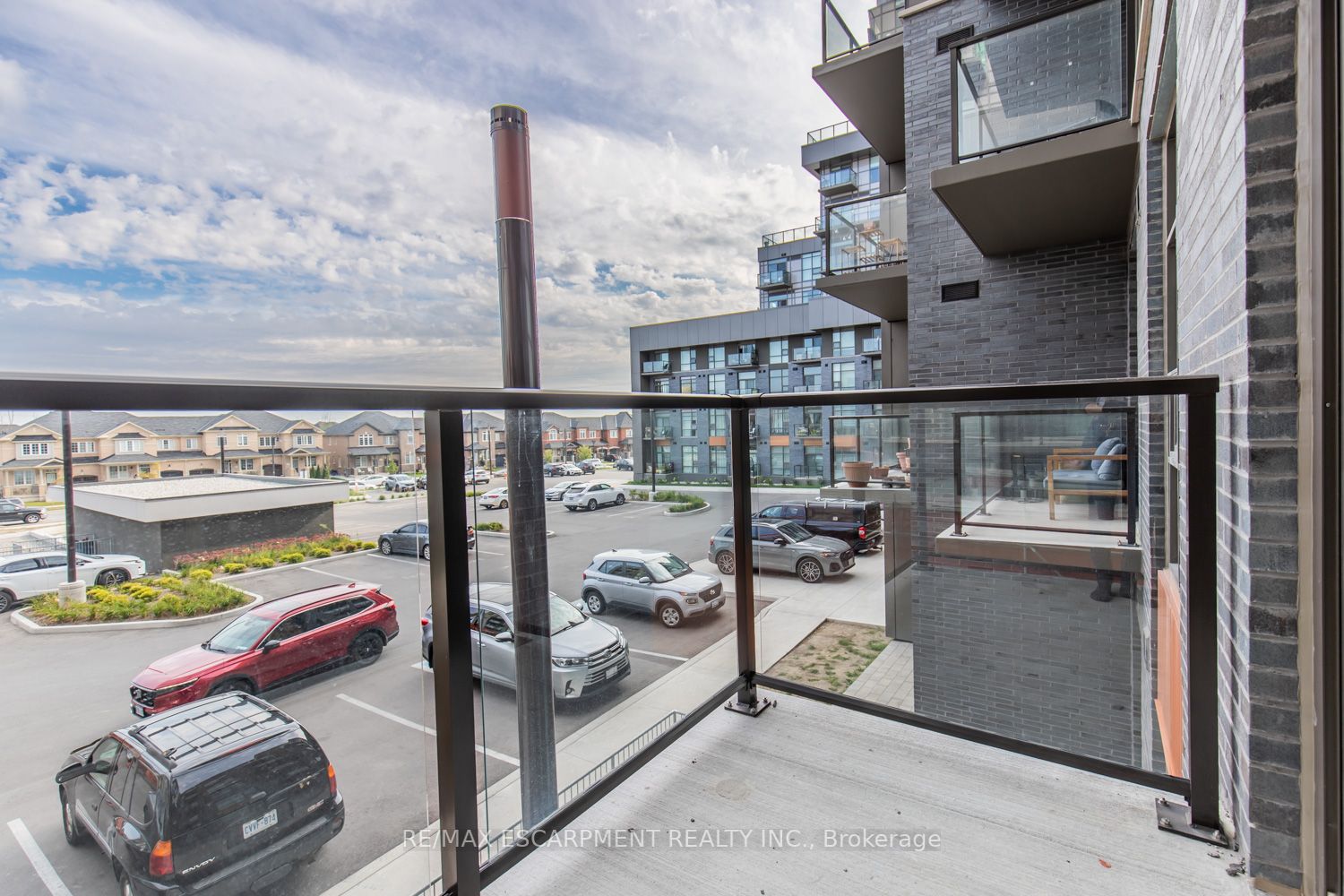 450 Dundas St E, #213