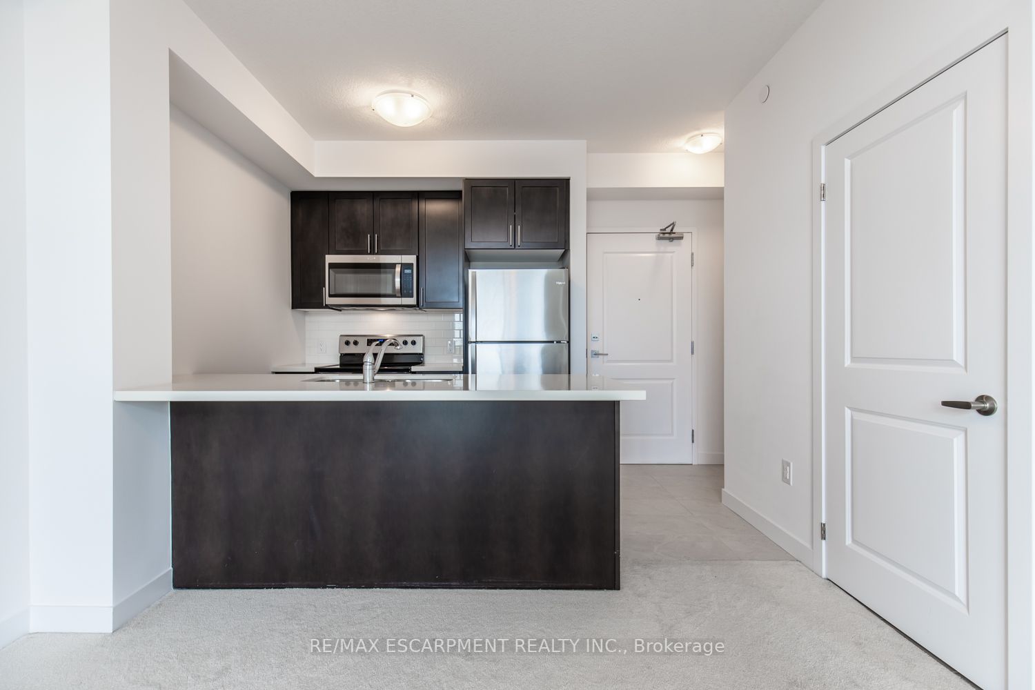 450 Dundas St E, #213