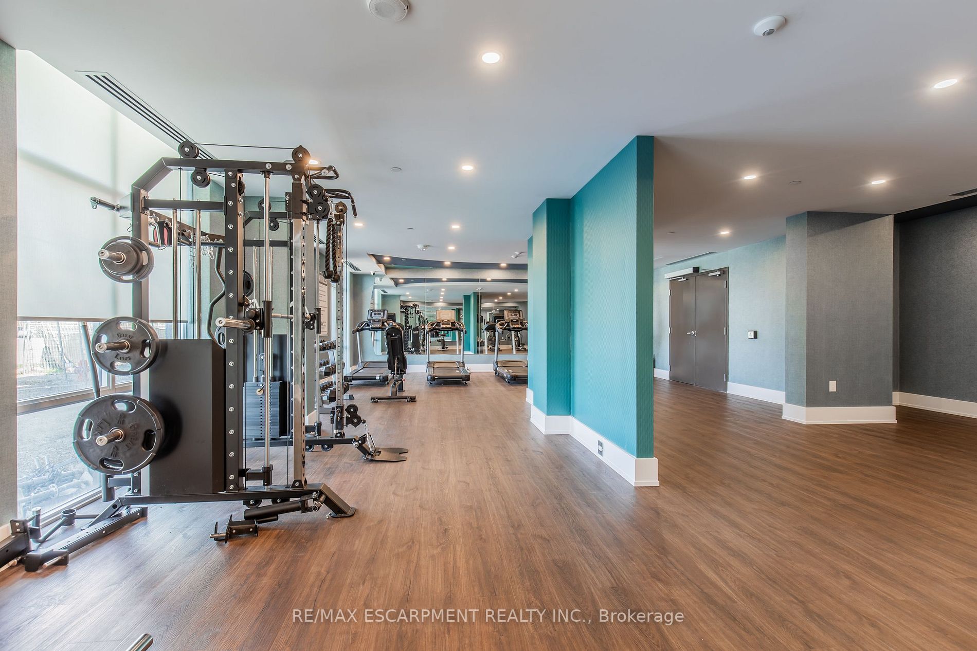 450 Dundas St E, #213