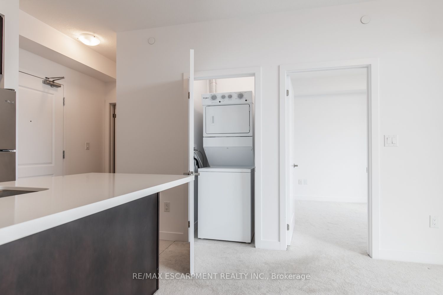450 Dundas St E, #213