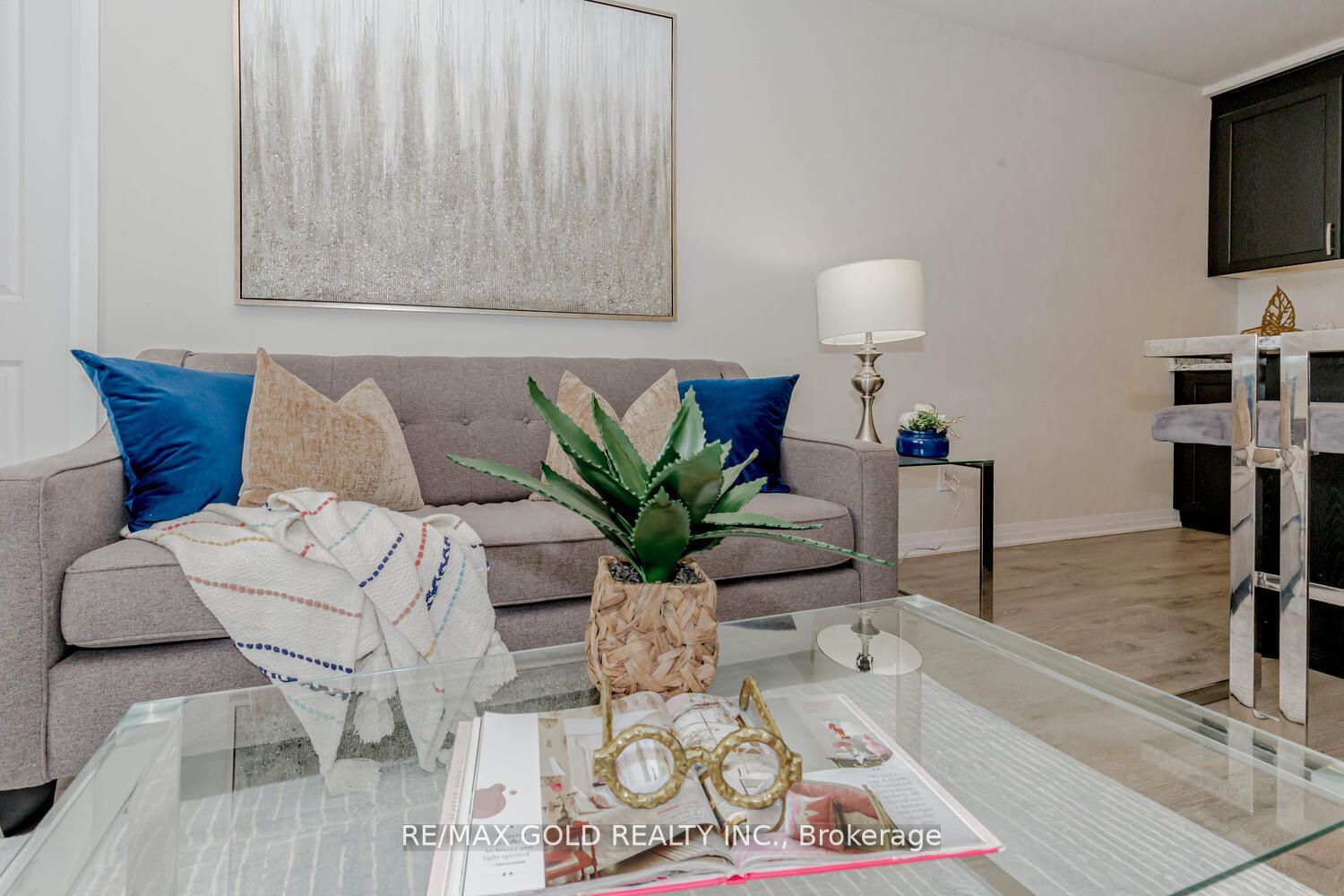 155 Thomas Slee Dr, #2E