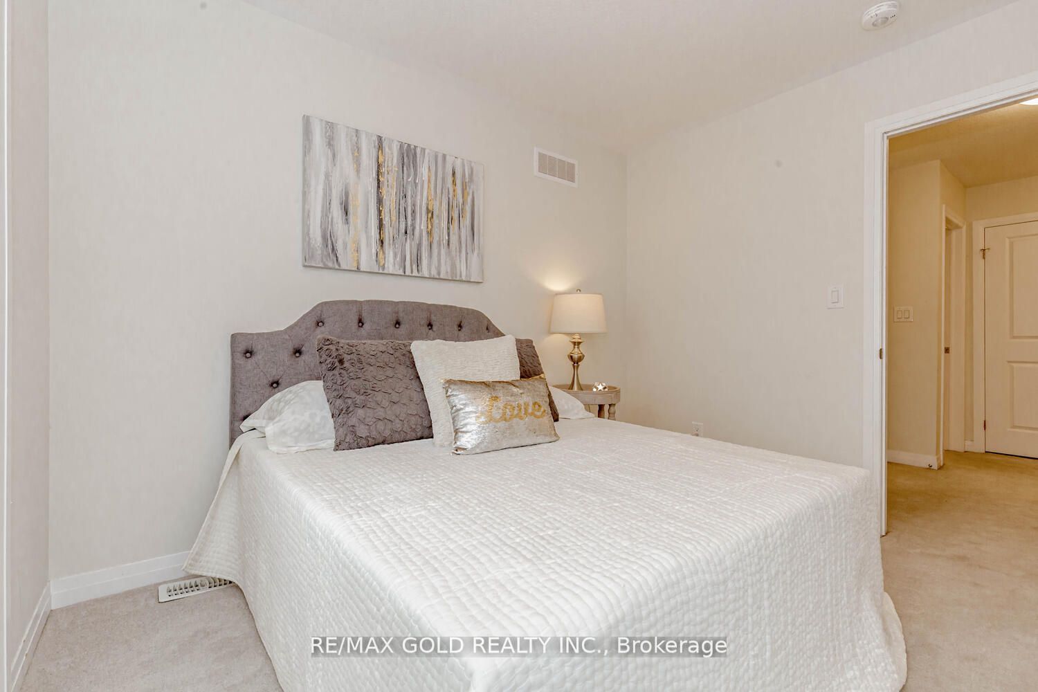 155 Thomas Slee Dr, #2E