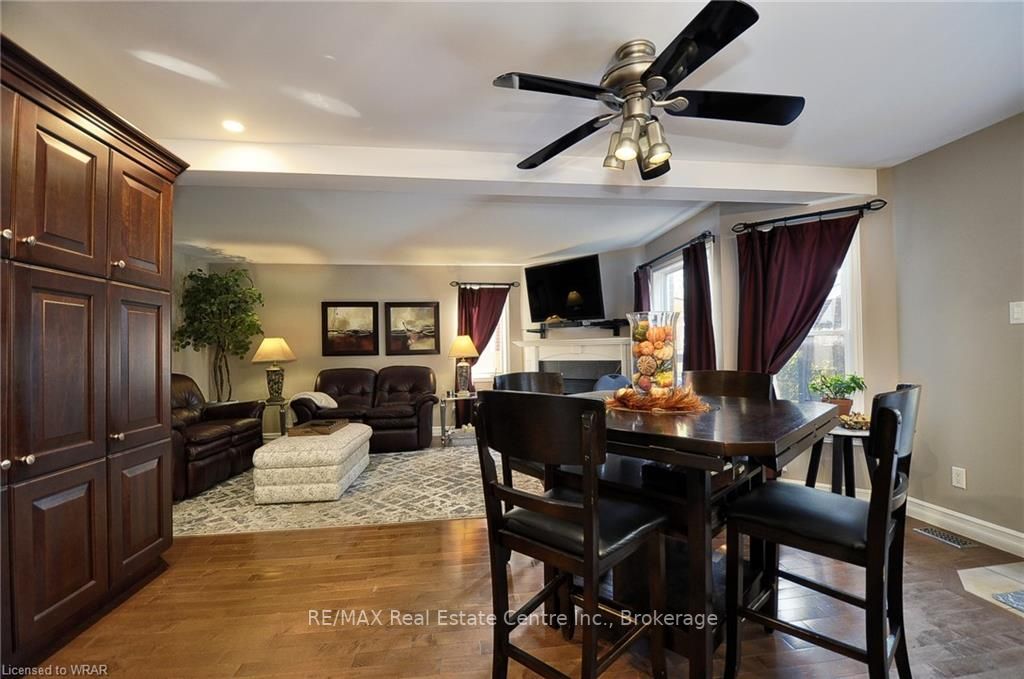 77 Delavan Dr