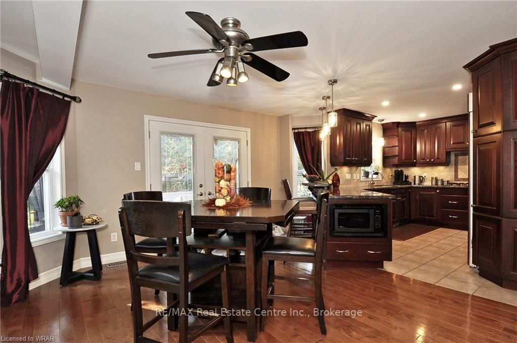 77 Delavan Dr