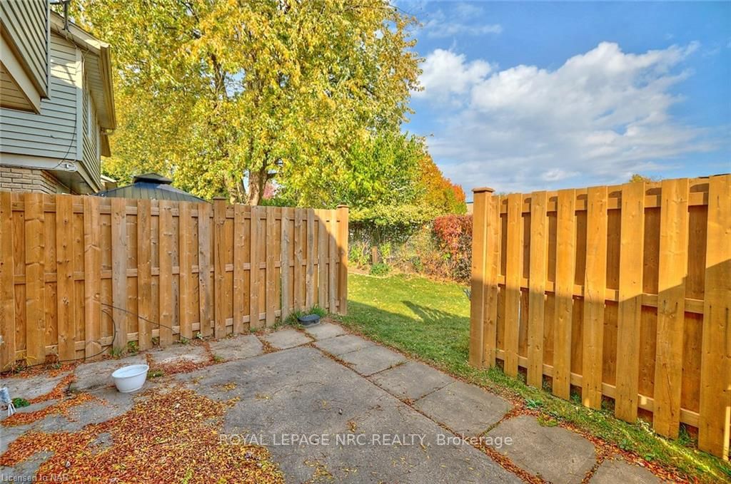 6767 Thorold Stone Rd, #94