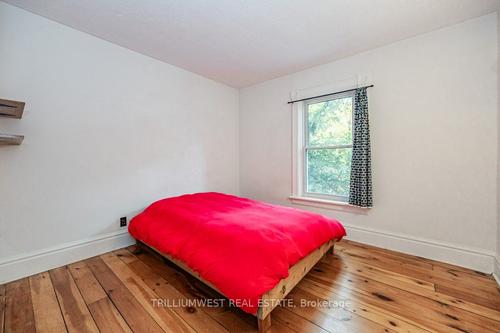 37 Forbes Ave