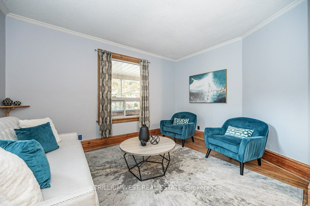 37 Forbes Ave