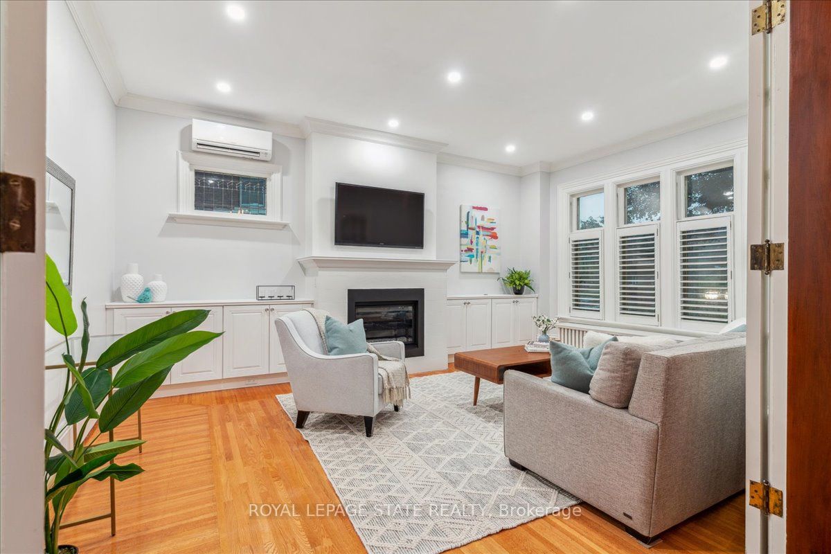64 Lorne Crescent